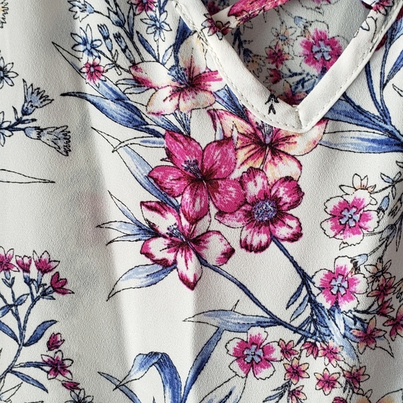 Pink Rose Floral Cross Front Blouse - Picture 3 of 4